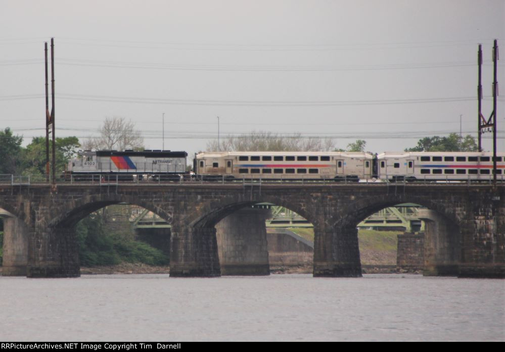 NJT 4102